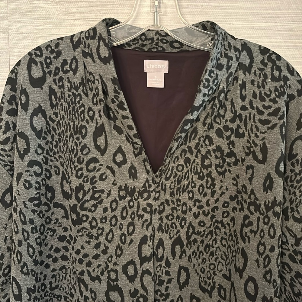 Chicos leopard print knit dress in Size 3